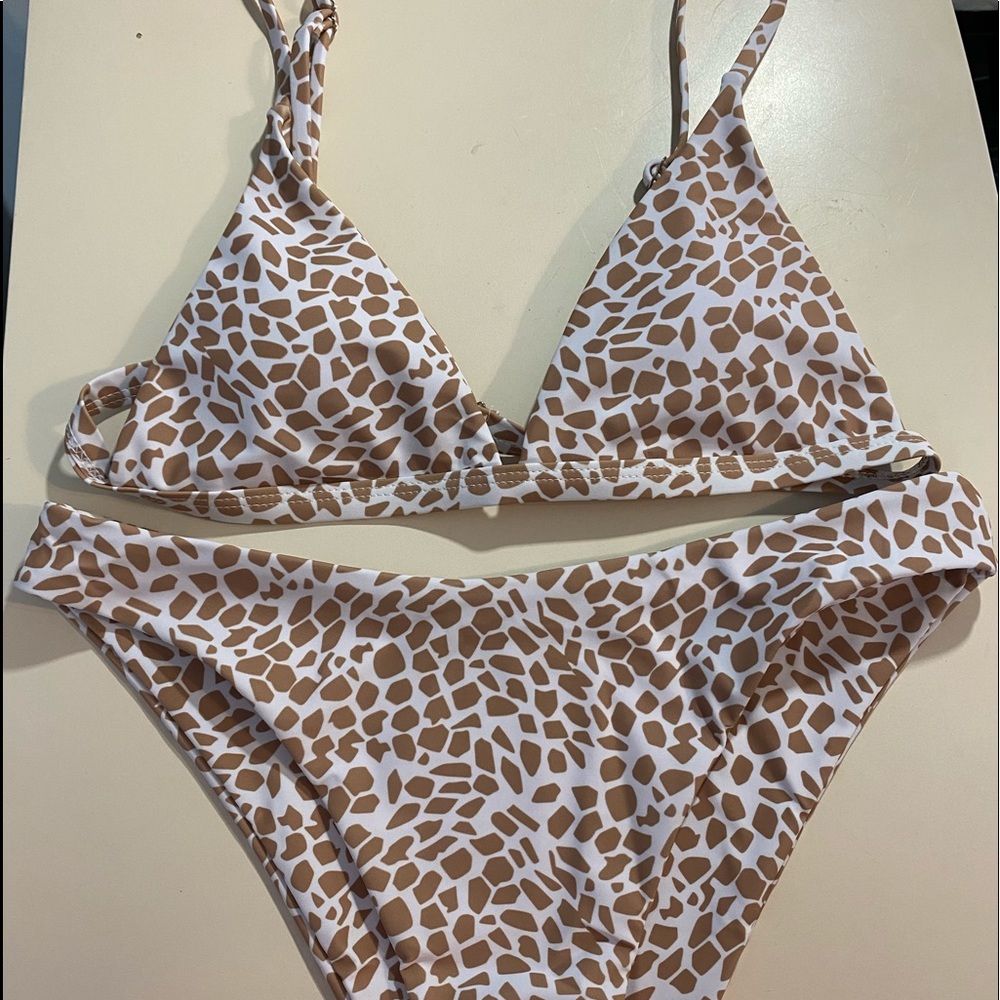 BRAND NEW Aurelle swim bikini never been worn